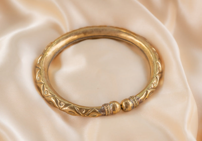 Halo Anklet handmade brass anklet in gold — Land of Sundara