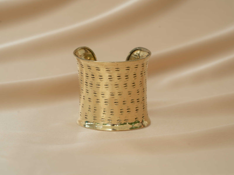 Eye of horus single cuff w lines handmade brass bracelet in gold — Land of Sundara