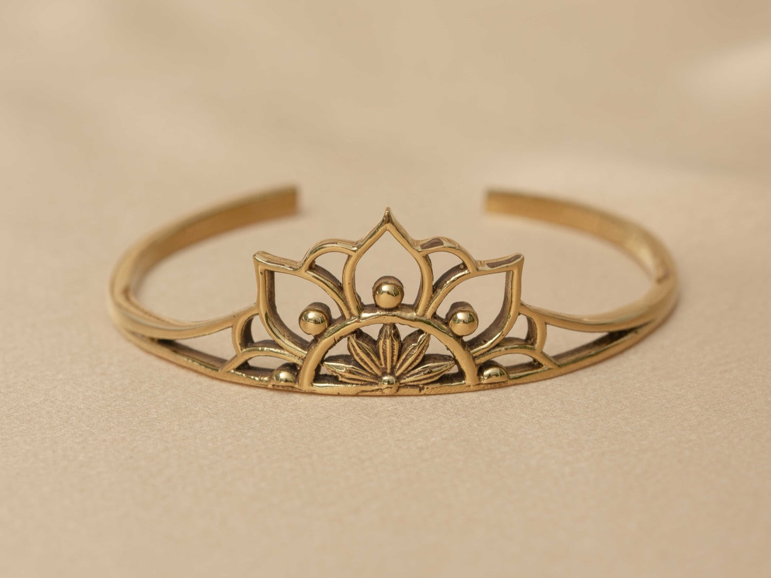 Mandala bangle handmade brass bracelet in gold — Land of Sundara