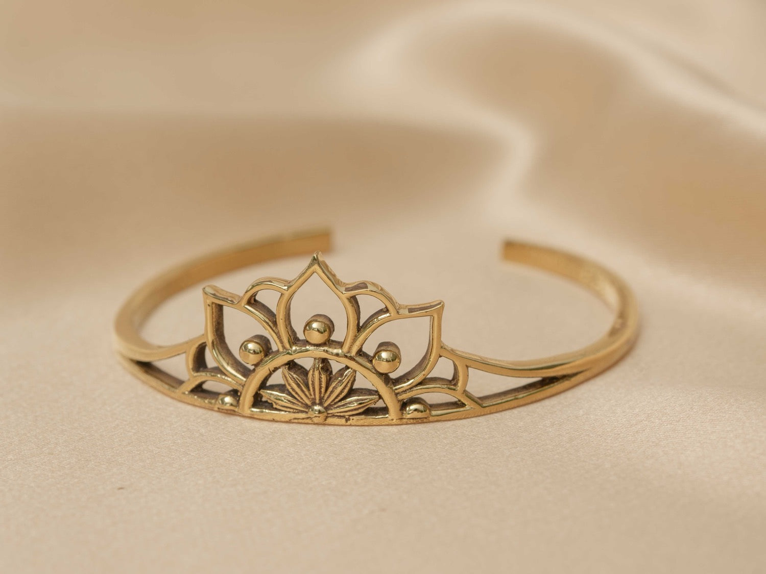 Mandala bangle handmade brass bracelet in gold — Land of Sundara