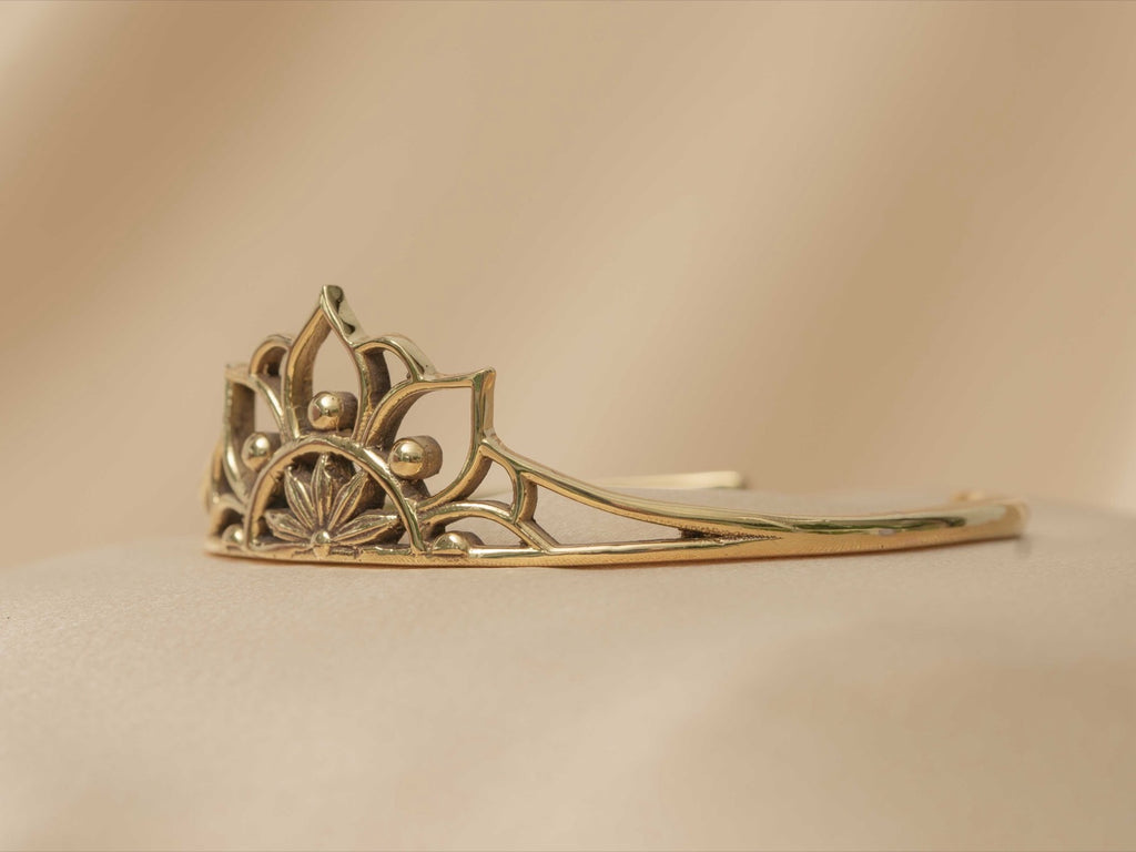 Mandala bangle handmade brass bracelet in gold — Land of Sundara