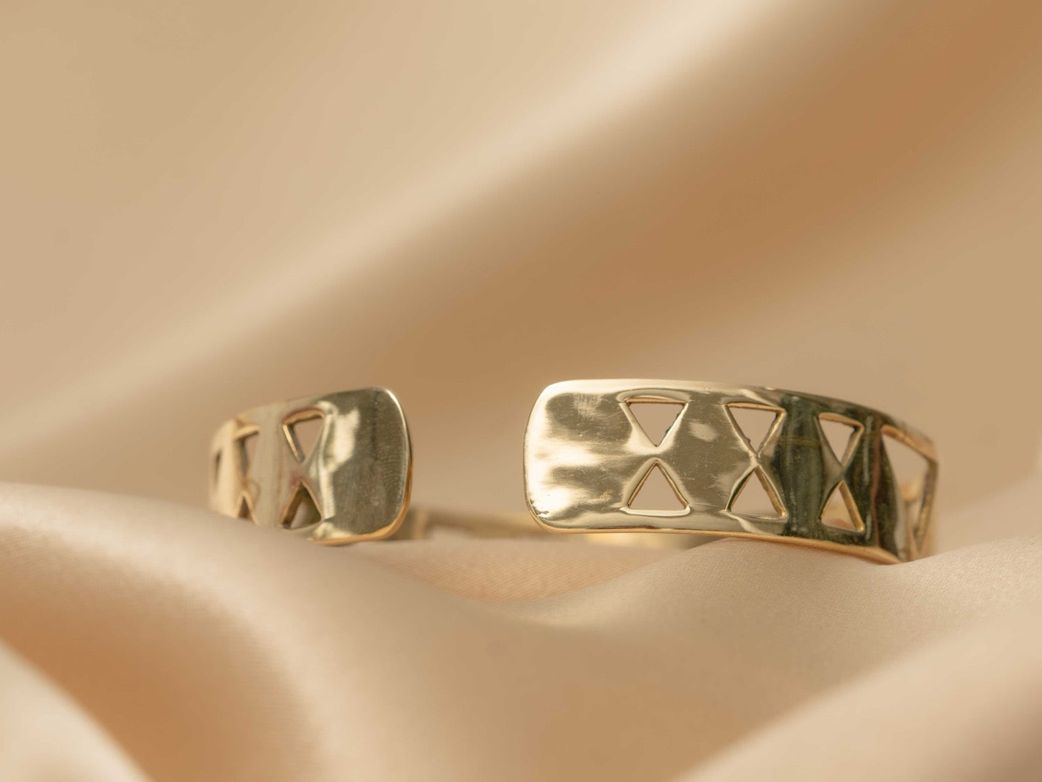 Scarab bracelet handmade brass bracelet in gold — Land of Sundara