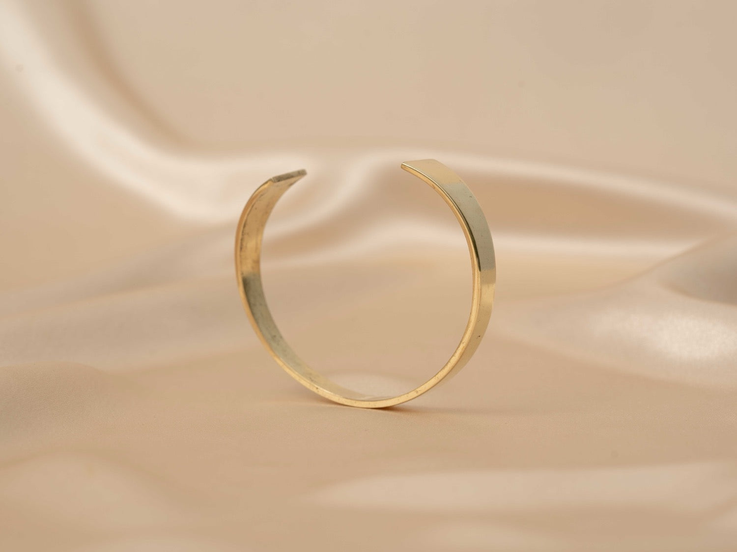 Sona bangle handmade brass bracelet in gold — Land of Sundara