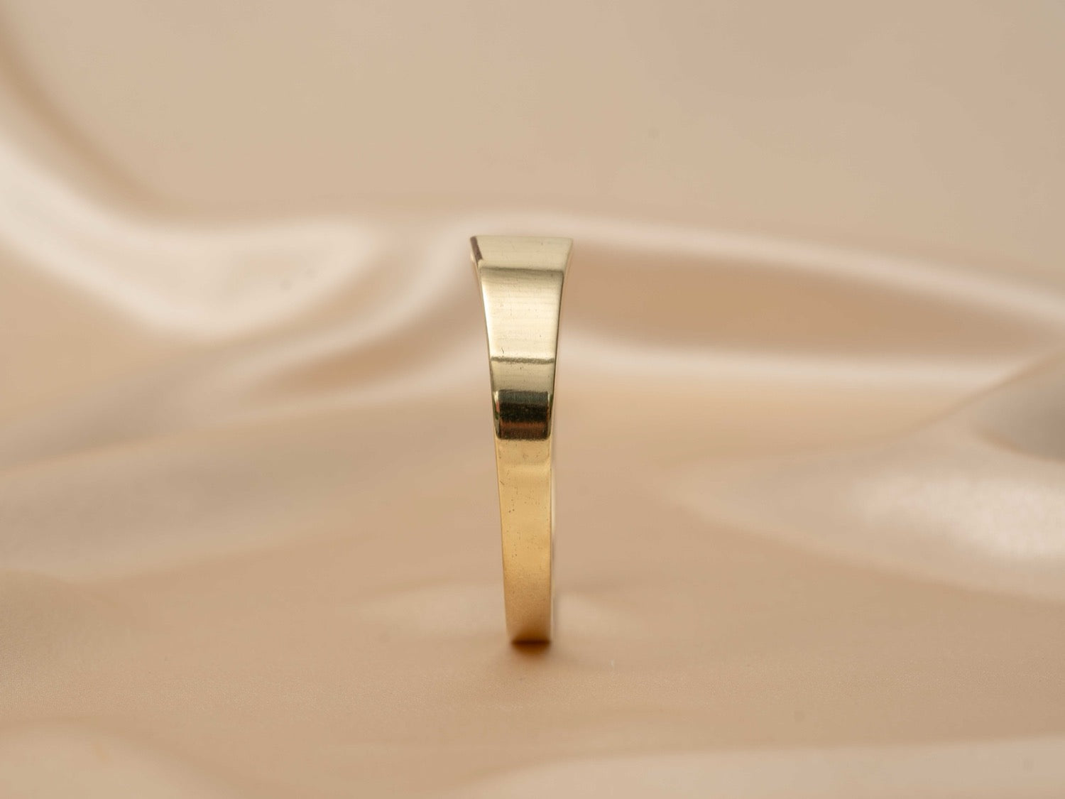 Sona bangle handmade brass bracelet in gold — Land of Sundara