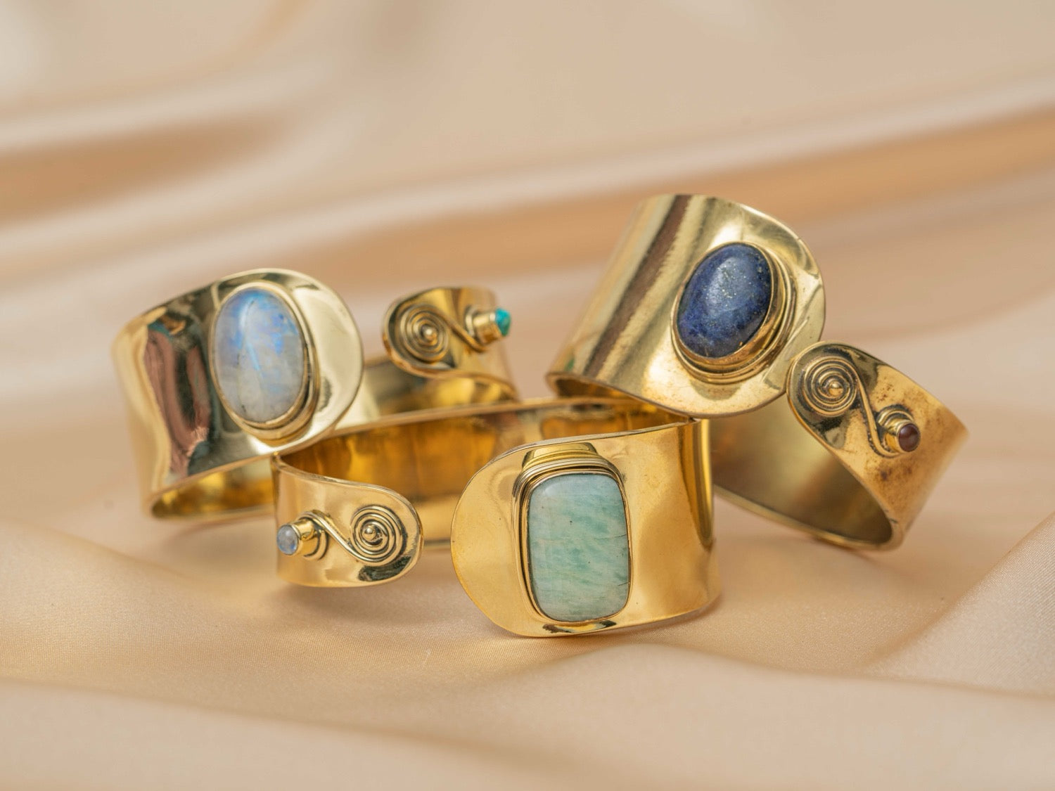 Cleo handmade brass bracelet with lapis lazuli & carnelian stone — Land of Sundara