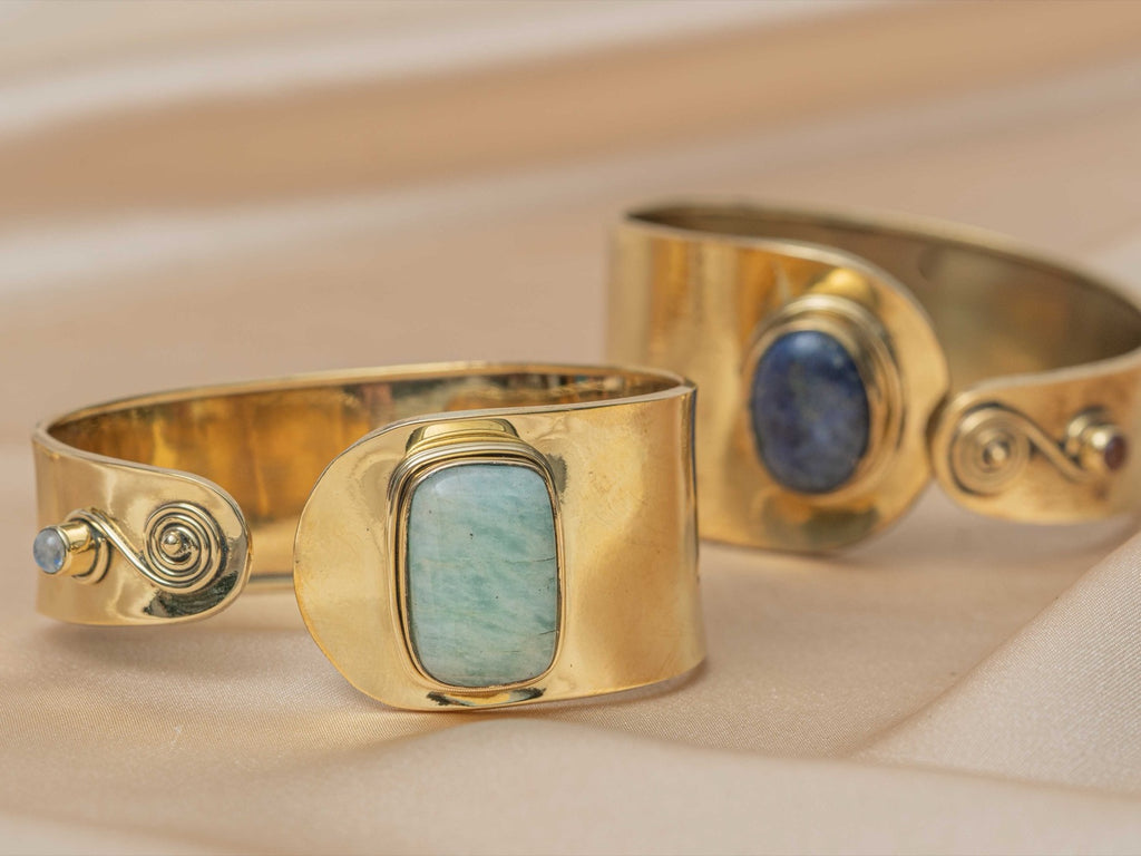 Cleo handmade brass bracelet with lapis lazuli & carnelian stone — Land of Sundara
