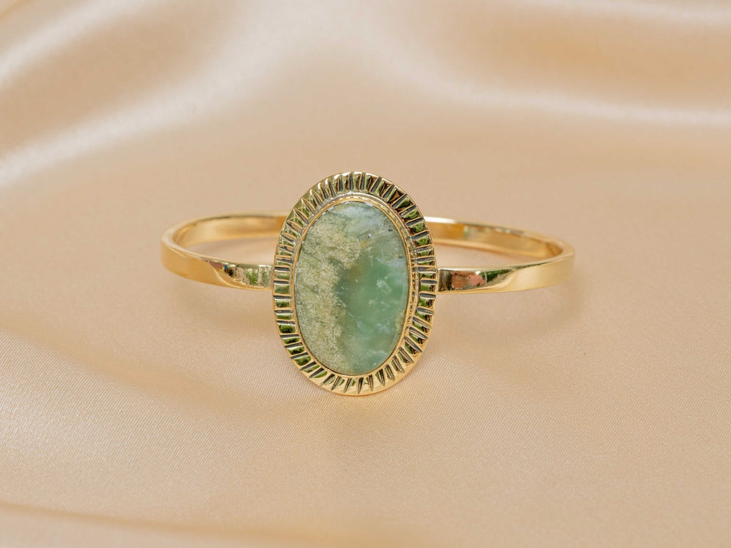 Mani Teardrop handmade brass bracelet with green aventurine stone — Land of Sundara