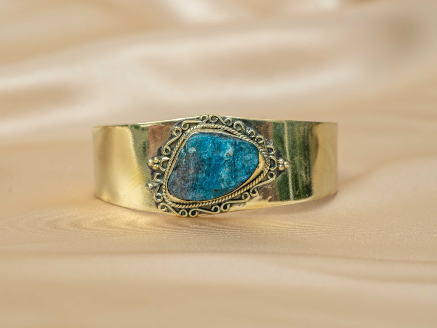 Astra handmade brass bracelet with blue apatite stone — Land of Sundara