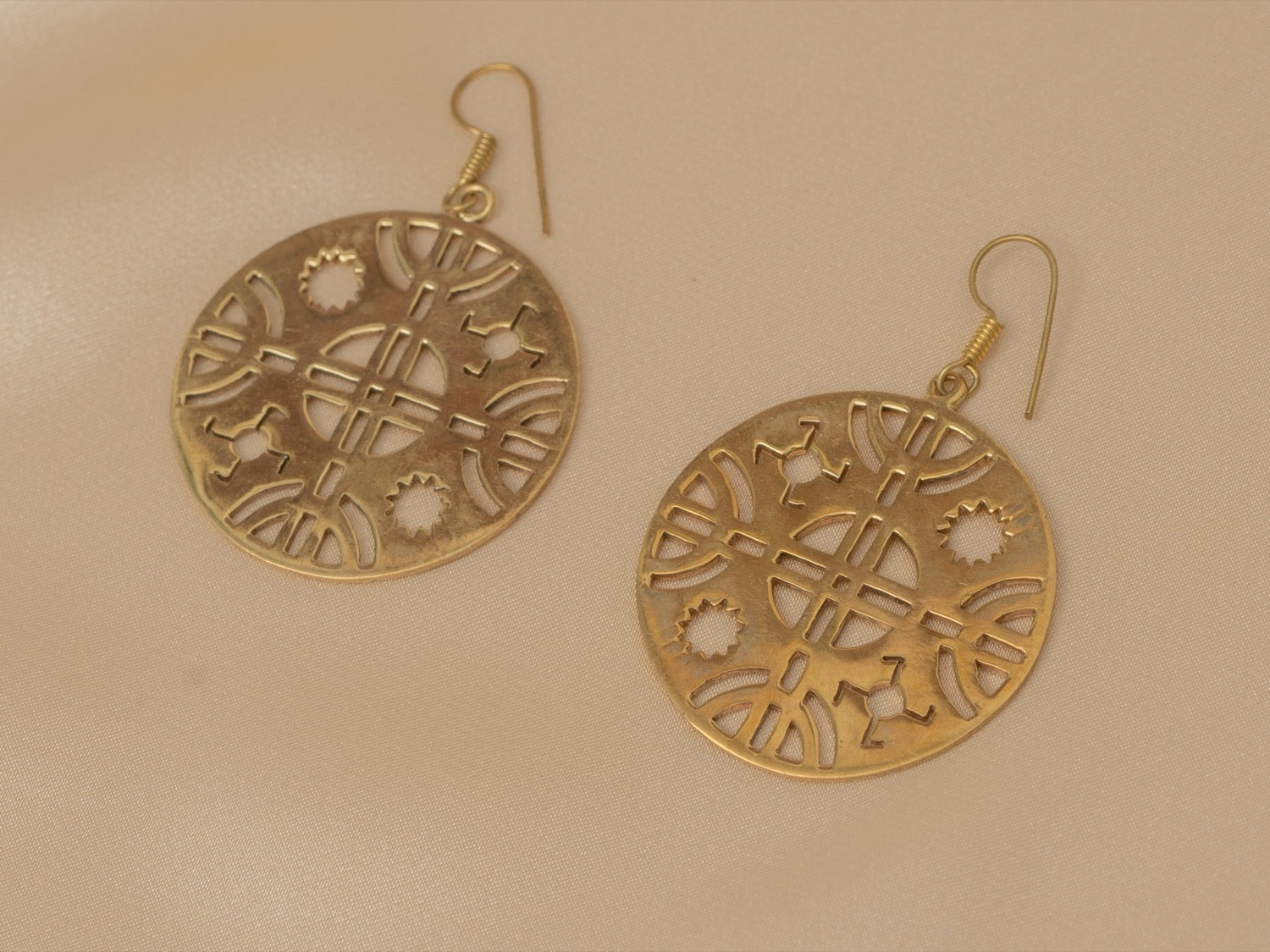 Inka Ruin handmade brass earring in gold — Land of Sundara