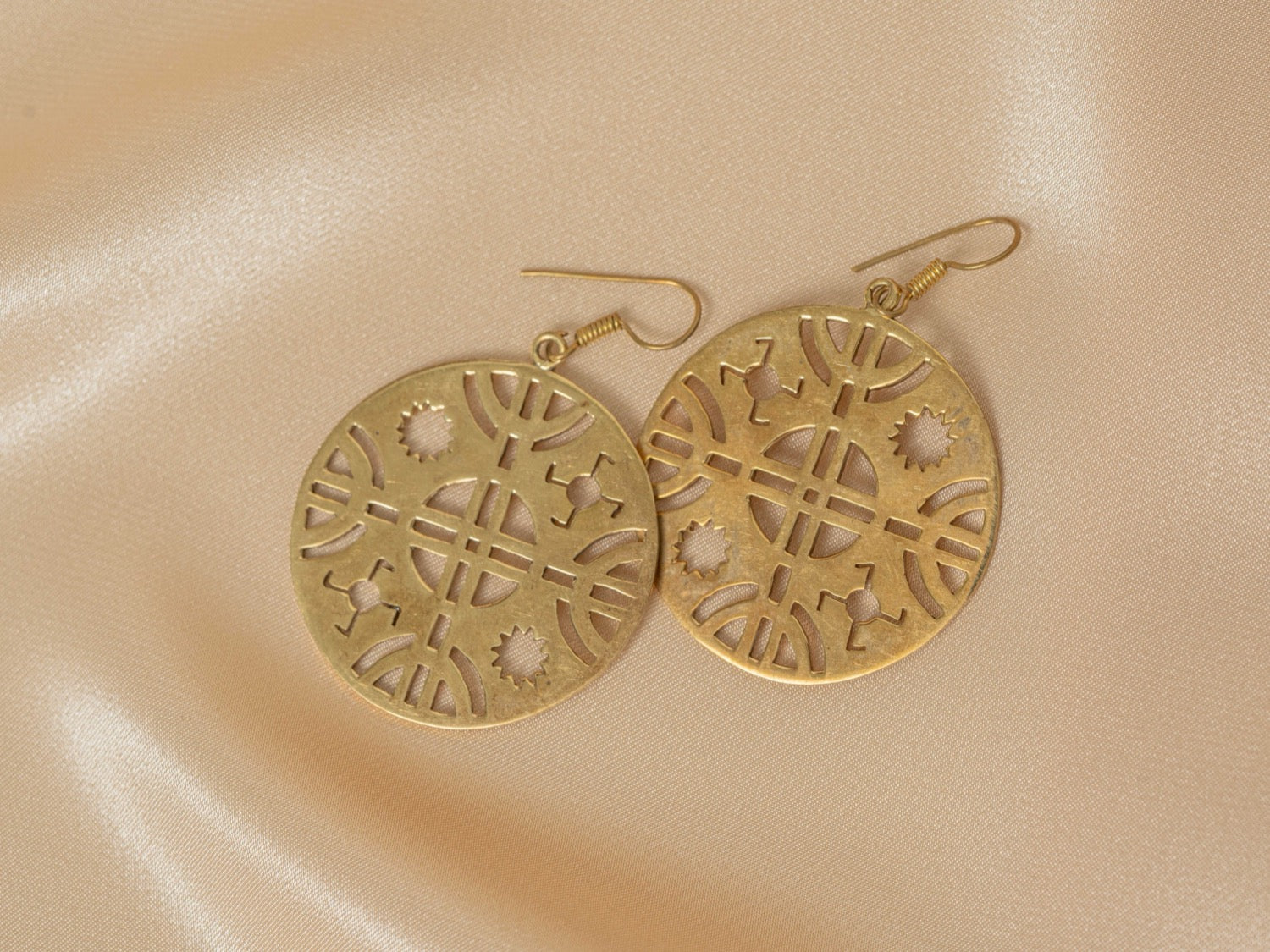 Inka Ruin handmade brass earring in gold — Land of Sundara