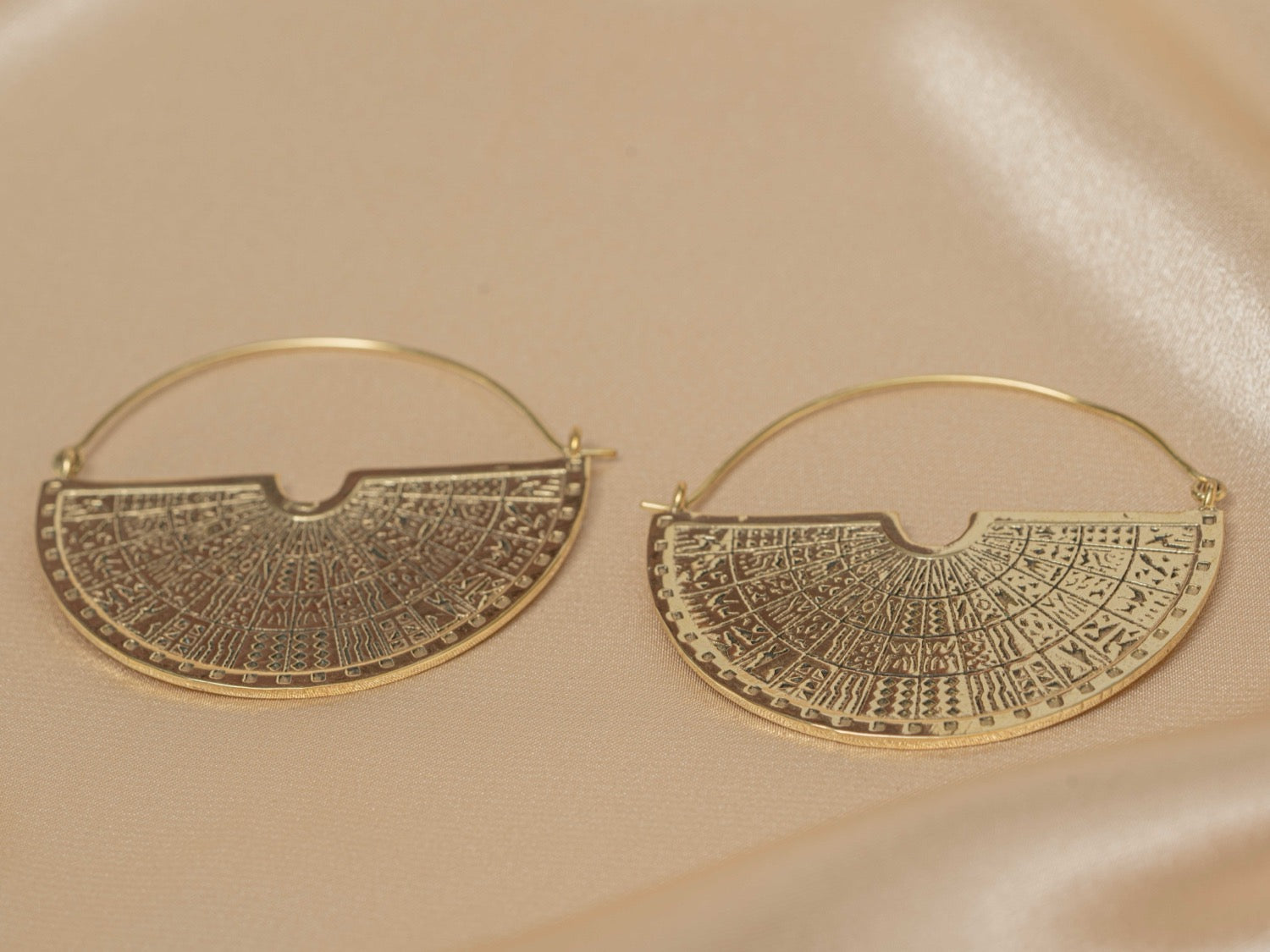 Maya Disk handmade brass earring in gold — Land of Sundara