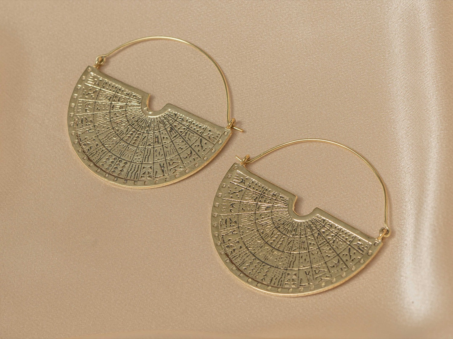 Maya Disk handmade brass earring in gold — Land of Sundara