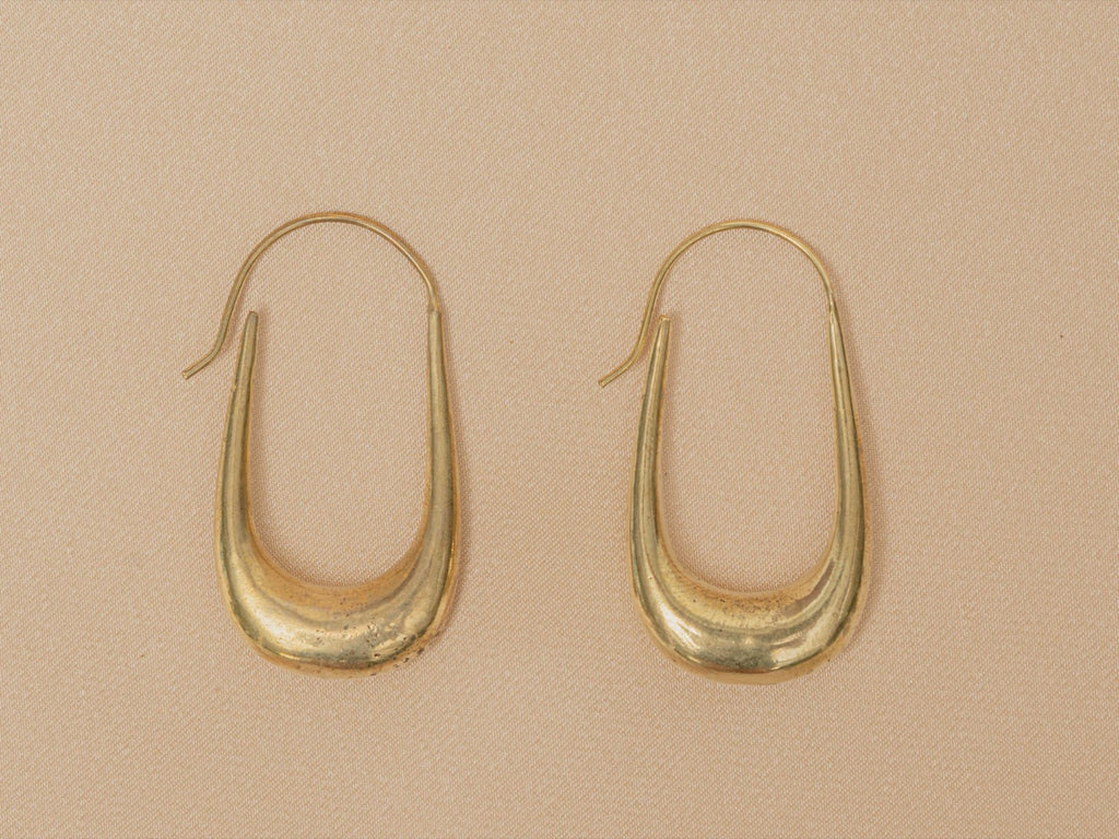 Gaia handmade silver plated earring in silver — Land of Sundara