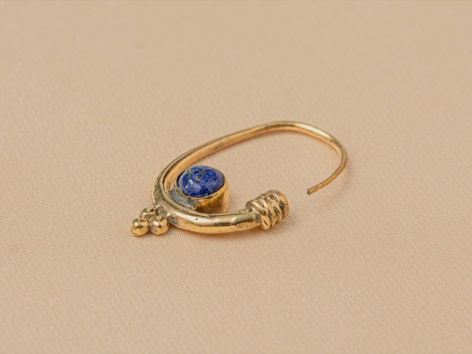 Berber Hoop handmade brass earring with lapis lazuli stone — Land of Sundara