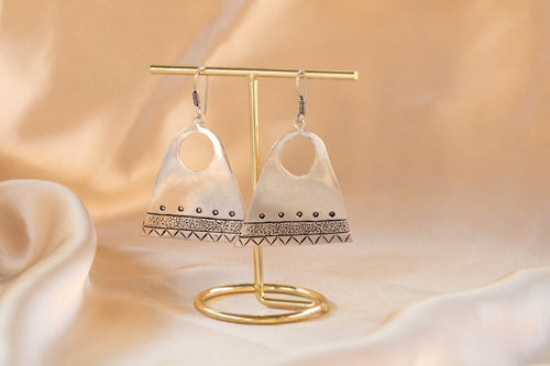 Meridian handmade silver plated earring in silver — Land of Sundara