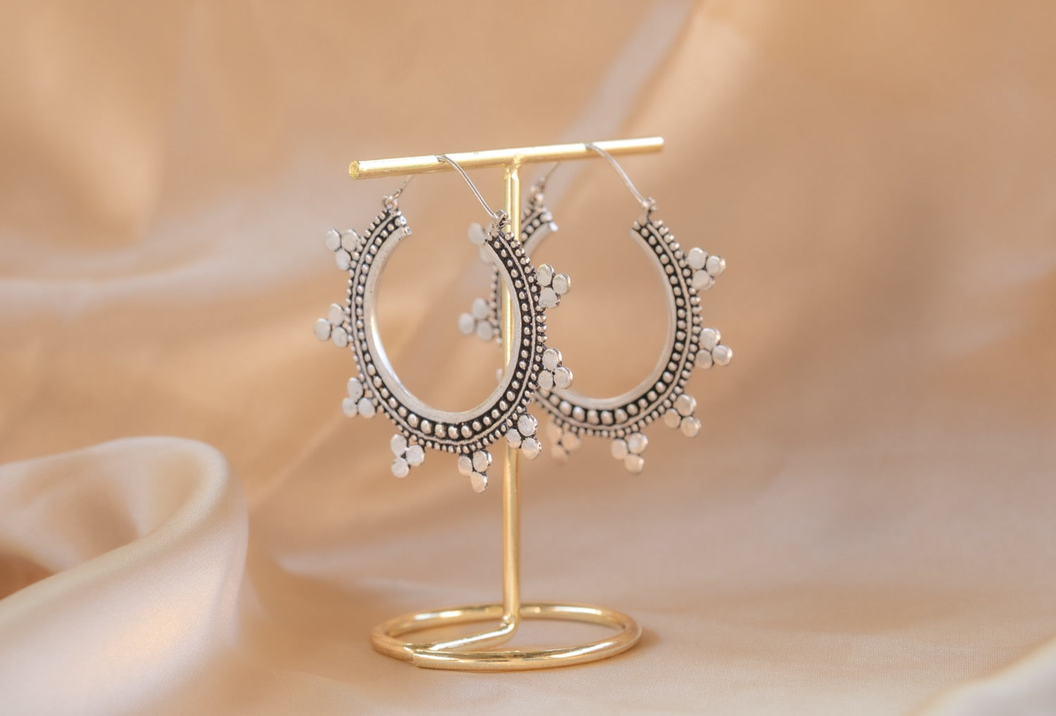 Wanderer Hoop handmade silver plated earring in silver — Land of Sundara