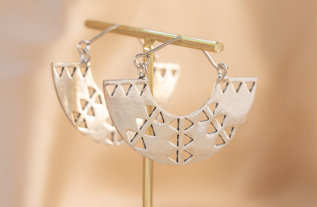 Nubia Hoop handmade silver plated earring in silver — Land of Sundara