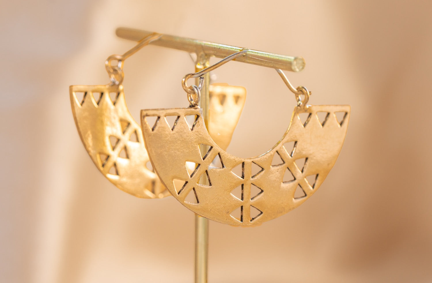 Nubia Hoop handmade silver plated earring in silver — Land of Sundara
