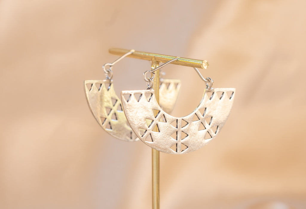 Nubia Hoop handmade silver plated earring in silver — Land of Sundara