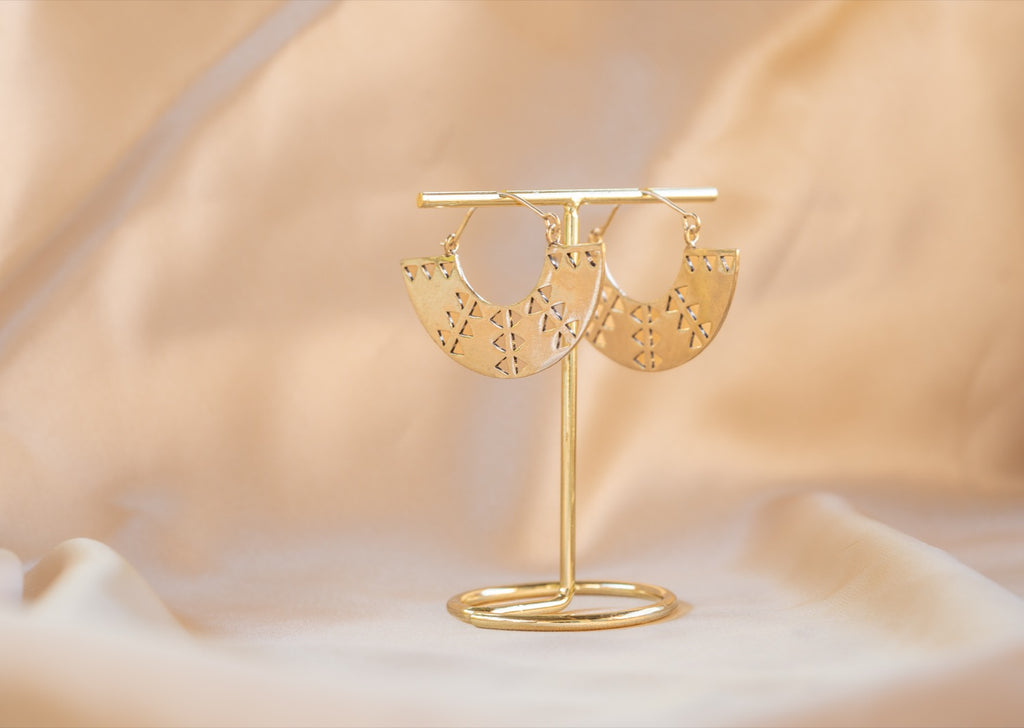 Nubia Hoop handmade silver plated earring in silver — Land of Sundara