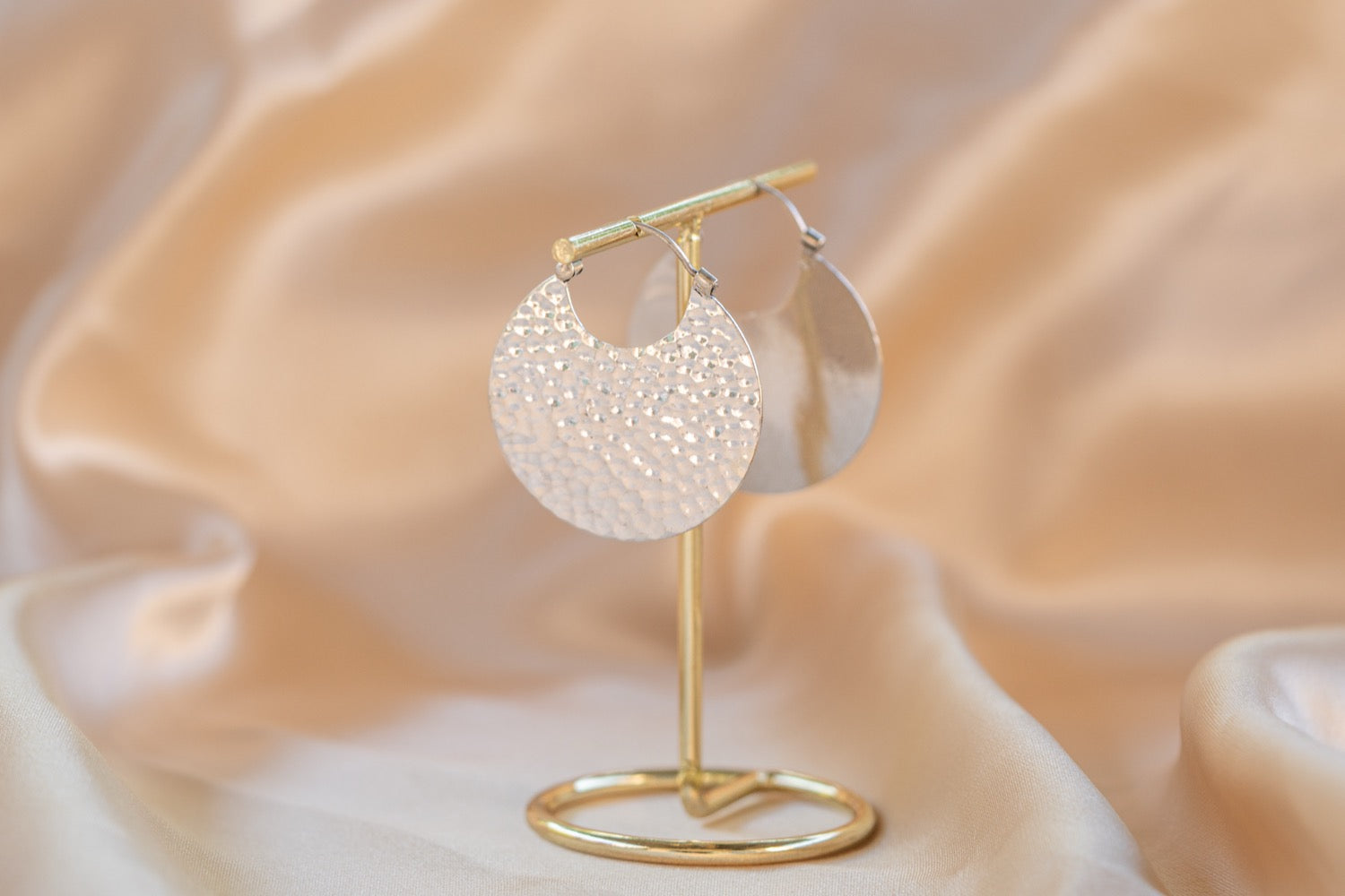 Terracotta Hoop handmade silver plated earring in silver — Land of Sundara