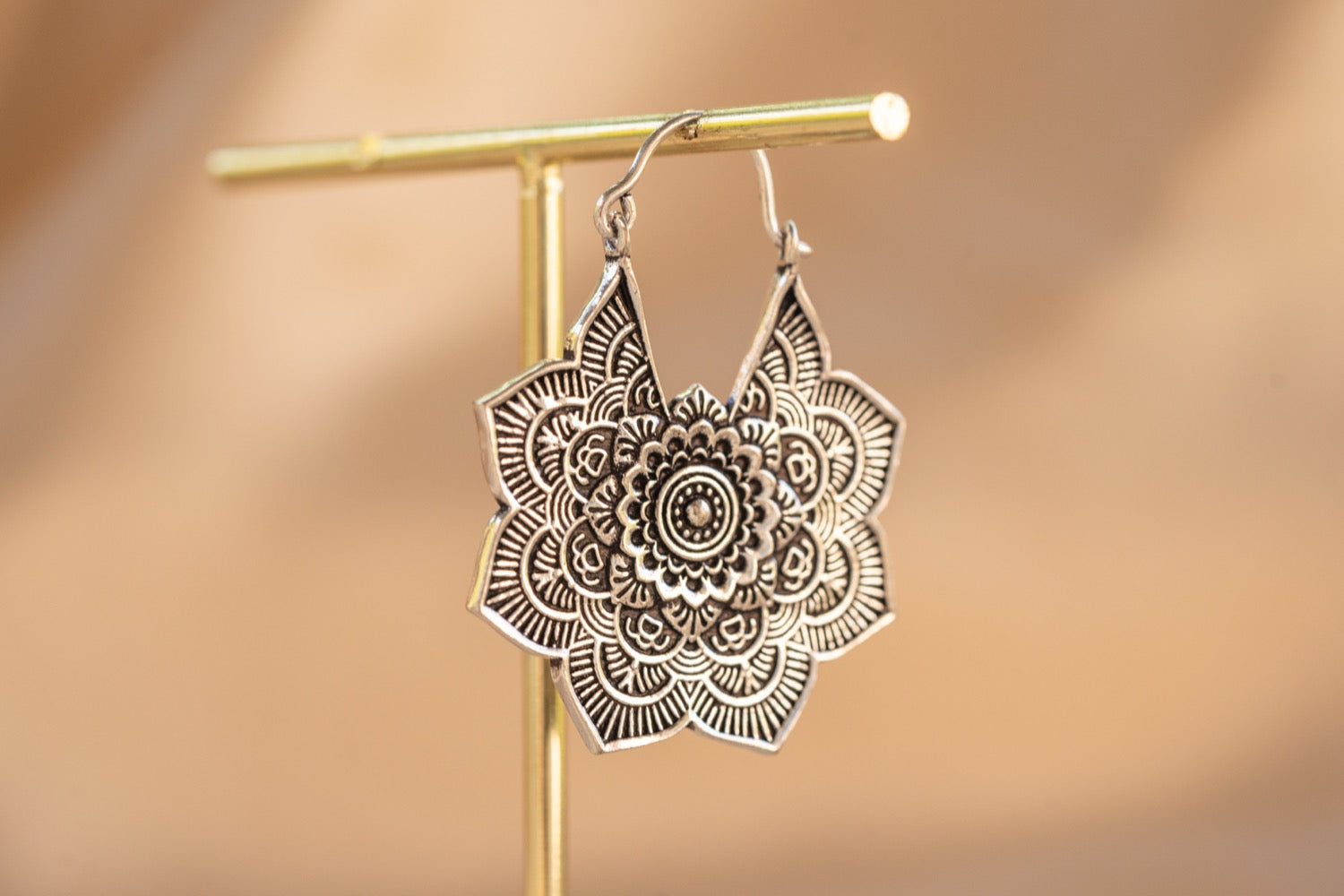 Mandala Bloom handmade silver plated earring in silver — Land of Sundara
