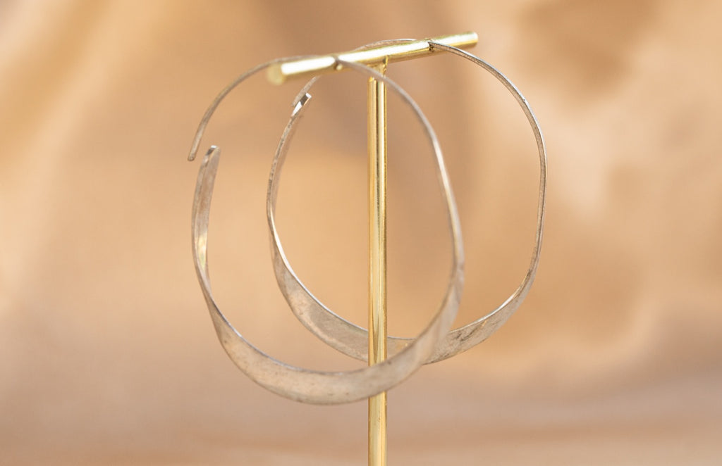 Avalon Twist Hoop handmade silver plated earring in silver — Land of Sundara