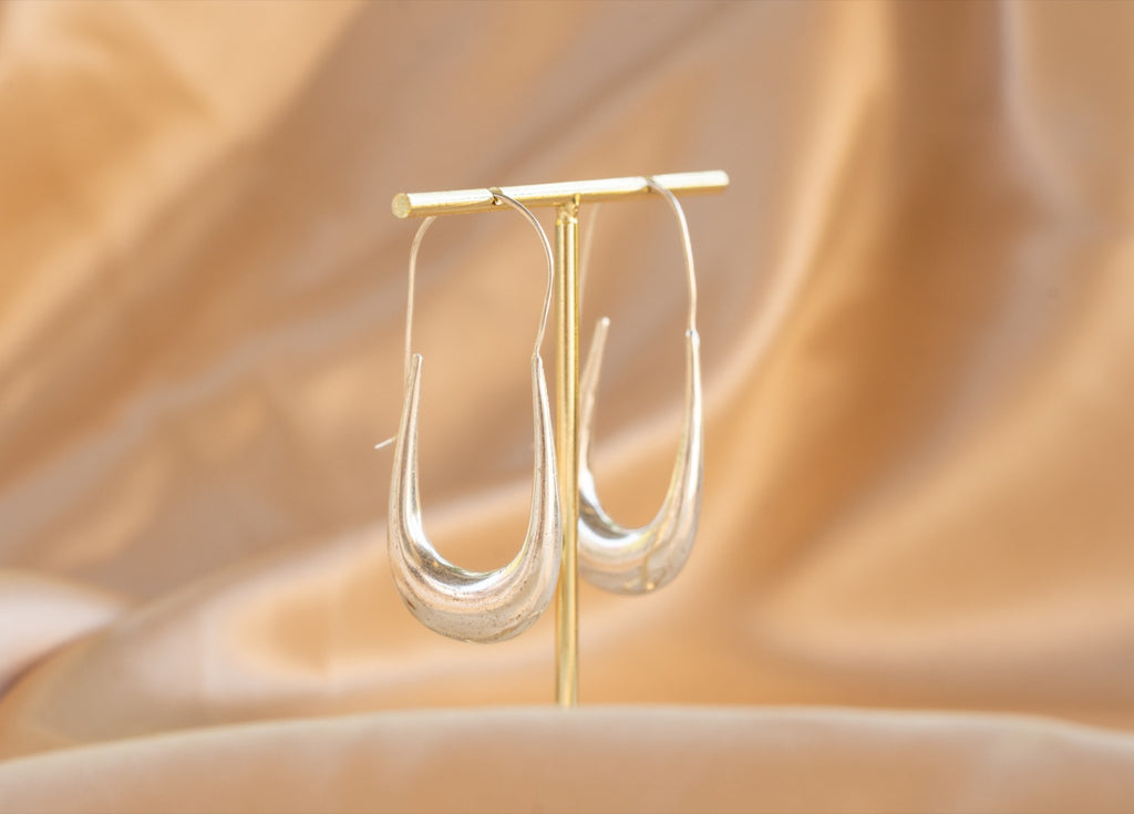 Gaia handmade silver plated earring in silver — Land of Sundara