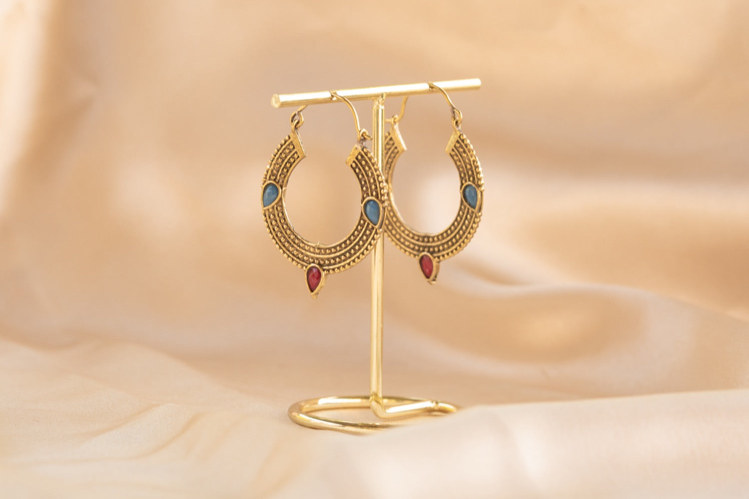 Trinity Gem handmade brass earring with blue chalcedony & ruby stone — Land of Sundara