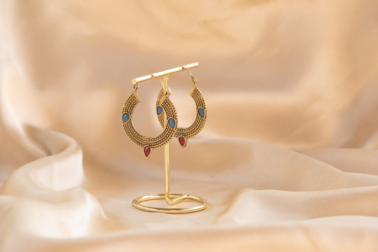 Trinity Gem handmade brass earring with blue chalcedony & ruby stone — Land of Sundara