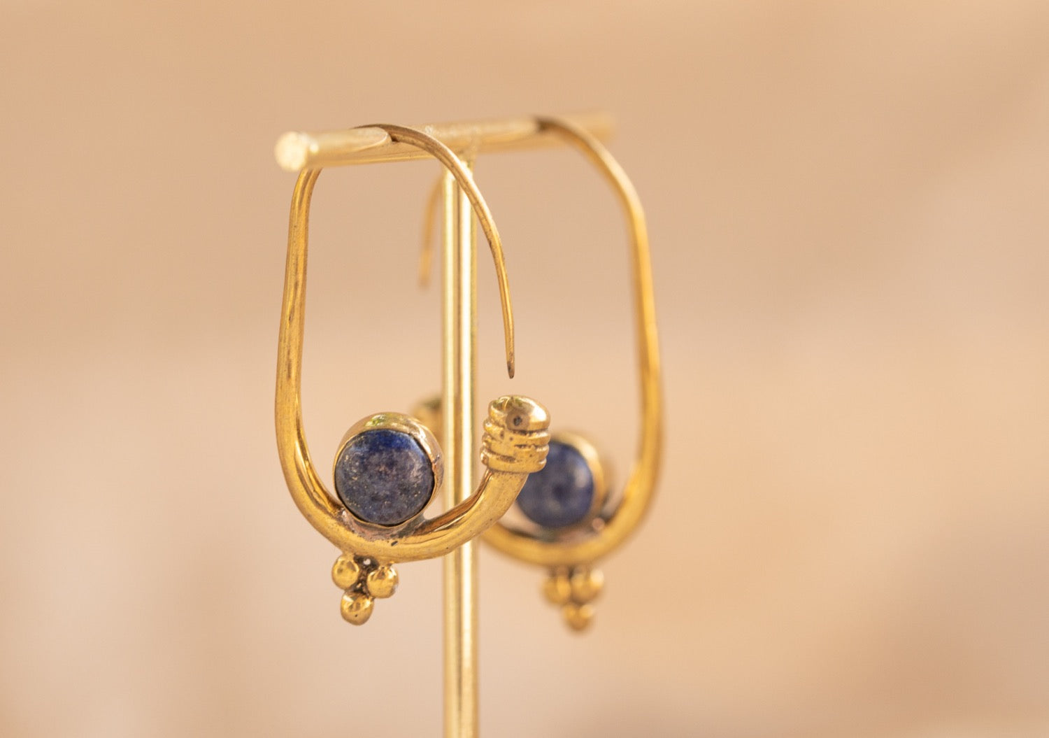 Berber Hoop handmade brass earring with lapis lazuli stone — Land of Sundara