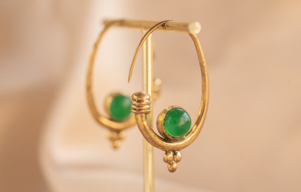 Berber Hoop handmade brass earring with lapis lazuli stone — Land of Sundara