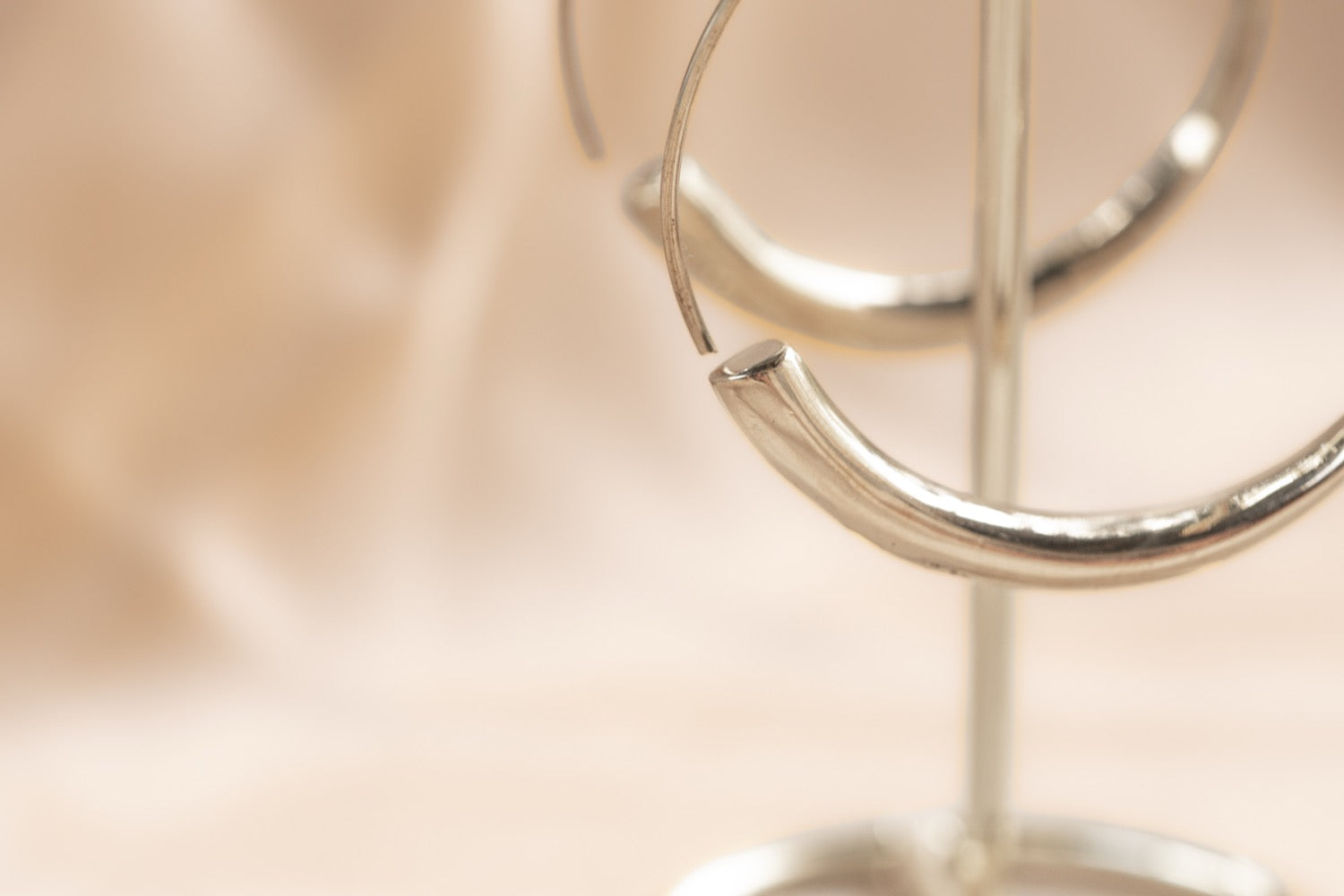 Dune Hoop handmade silver plated earring in silver — Land of Sundara