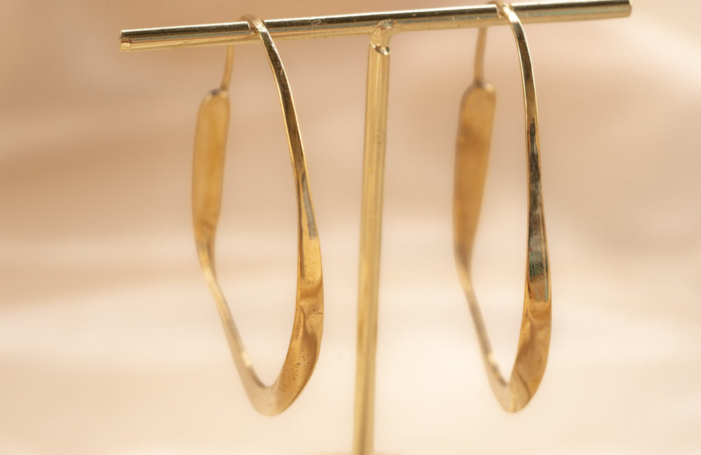 Avalon Twist Hoop handmade silver plated earring in silver — Land of Sundara