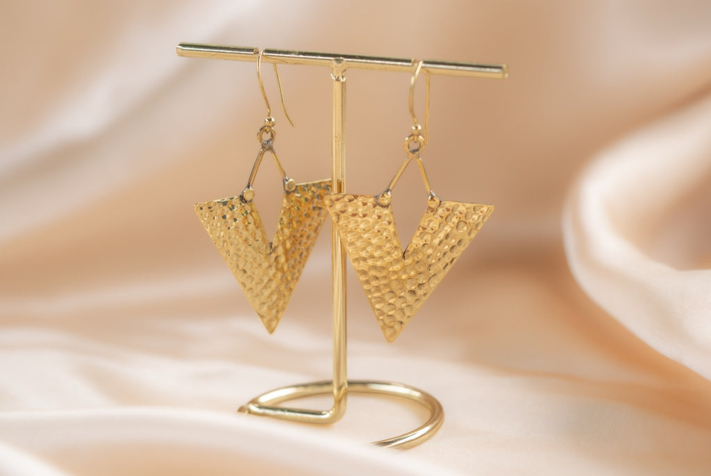 Dune Point handmade brass earring in gold — Land of Sundara
