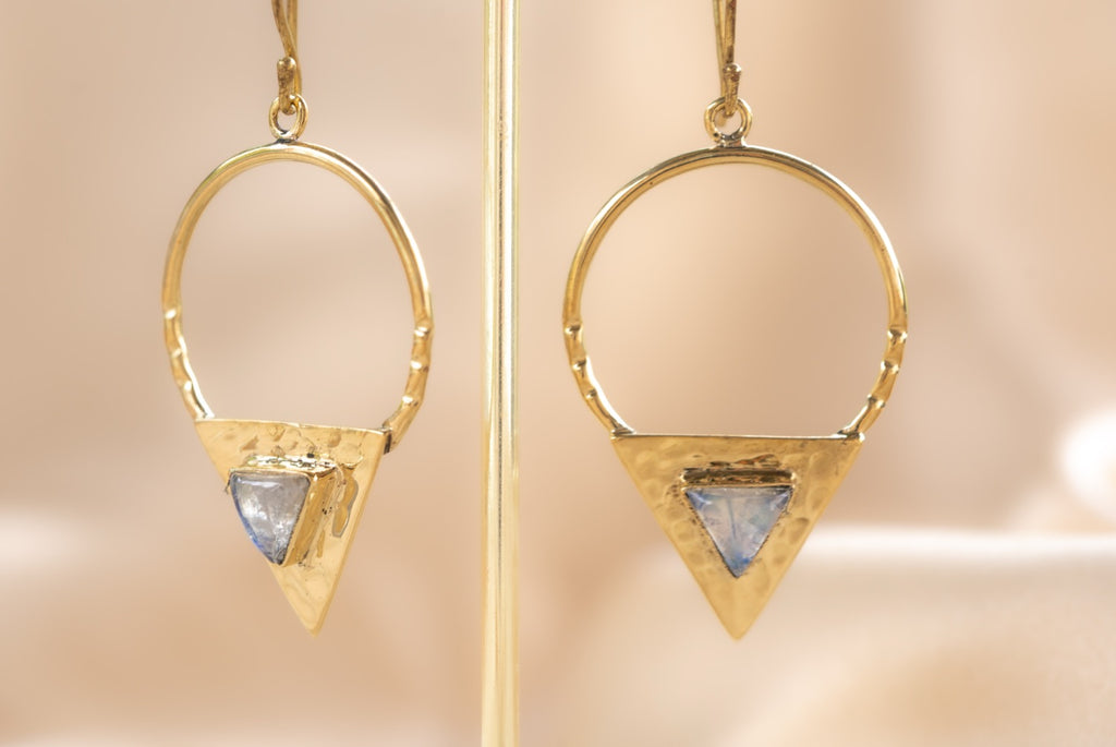 Twilight Point handmade brass earring with labradorite stone — Land of Sundara