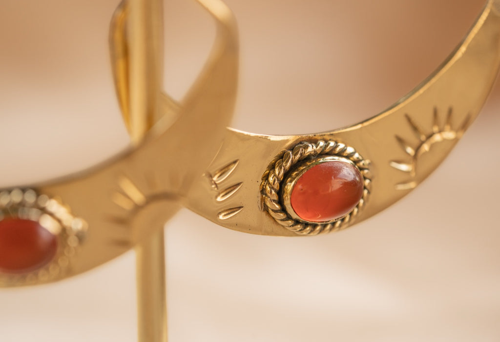 Desert Daisy handmade brass earring with carnelian stone — Land of Sundara