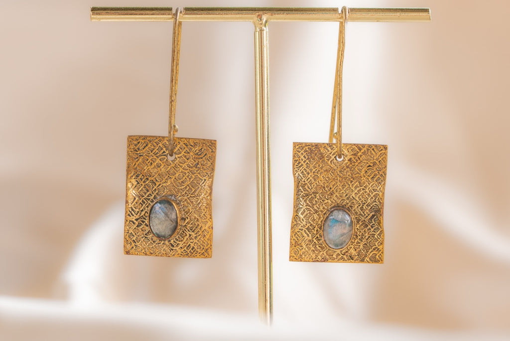 Talisman handmade brass earring with lapis lazuli stone — Land of Sundara