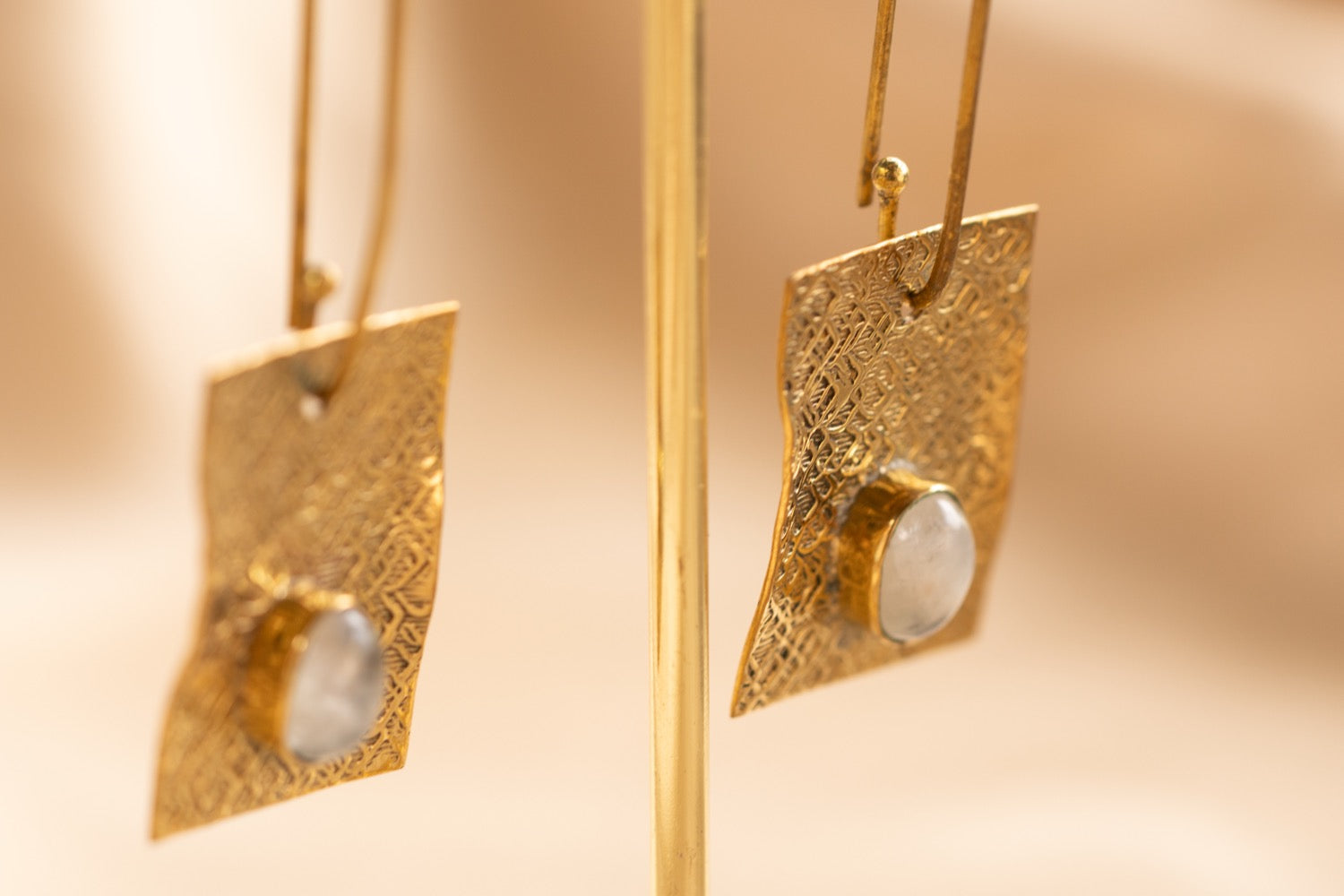 Talisman handmade brass earring with lapis lazuli stone — Land of Sundara