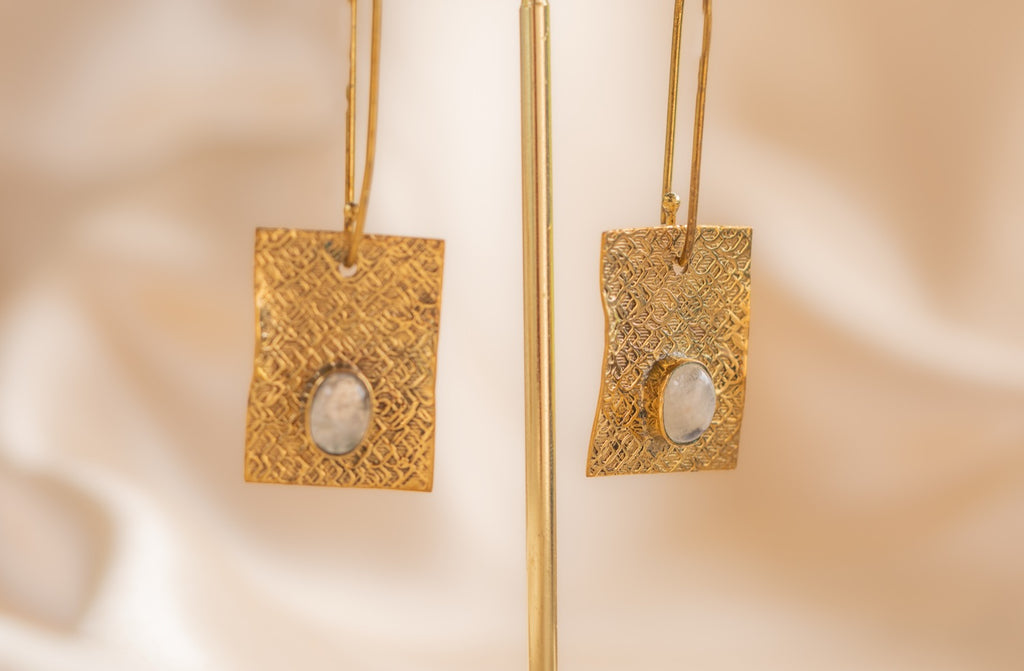 Talisman handmade brass earring with lapis lazuli stone — Land of Sundara
