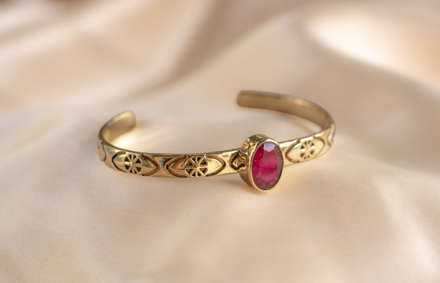 Sun band w gem handmade brass bracelet with ruby stone — Land of Sundara