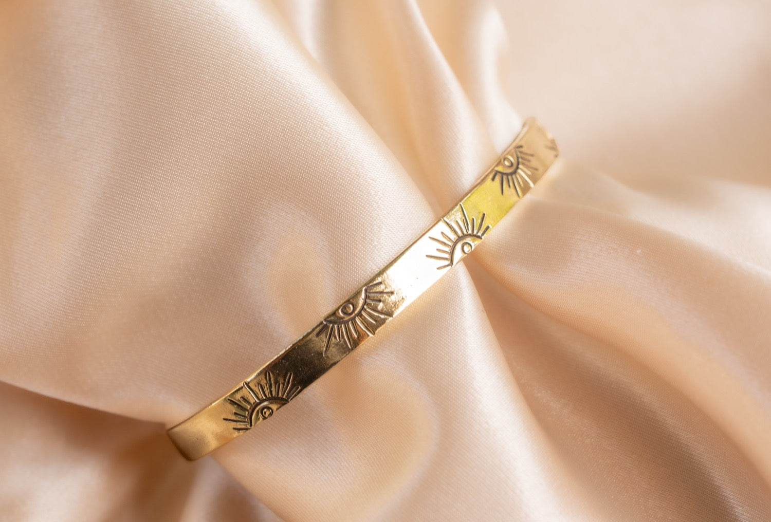 Sun band handmade brass bracelet in gold — Land of Sundara