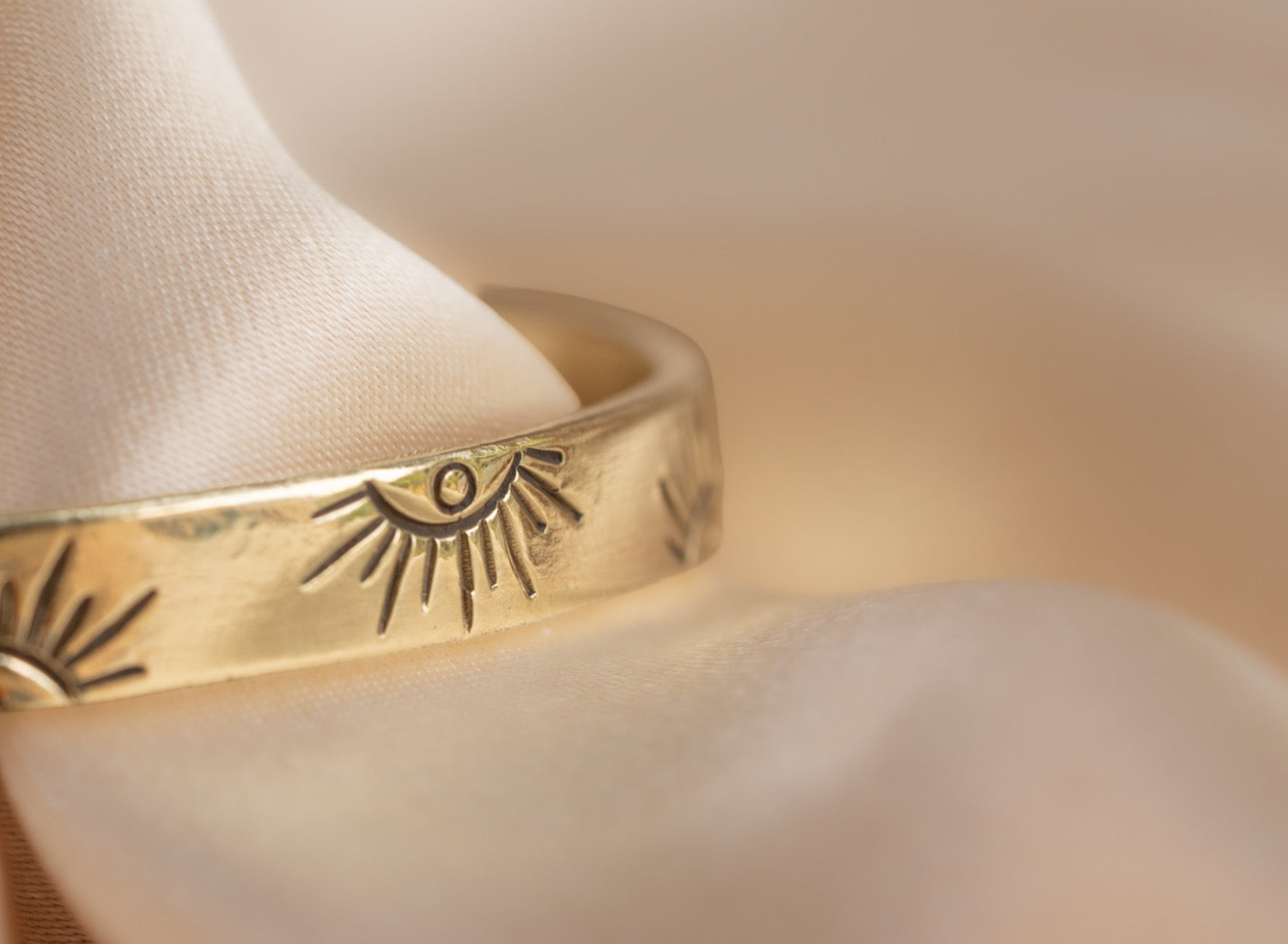 Sun band handmade brass bracelet in gold — Land of Sundara