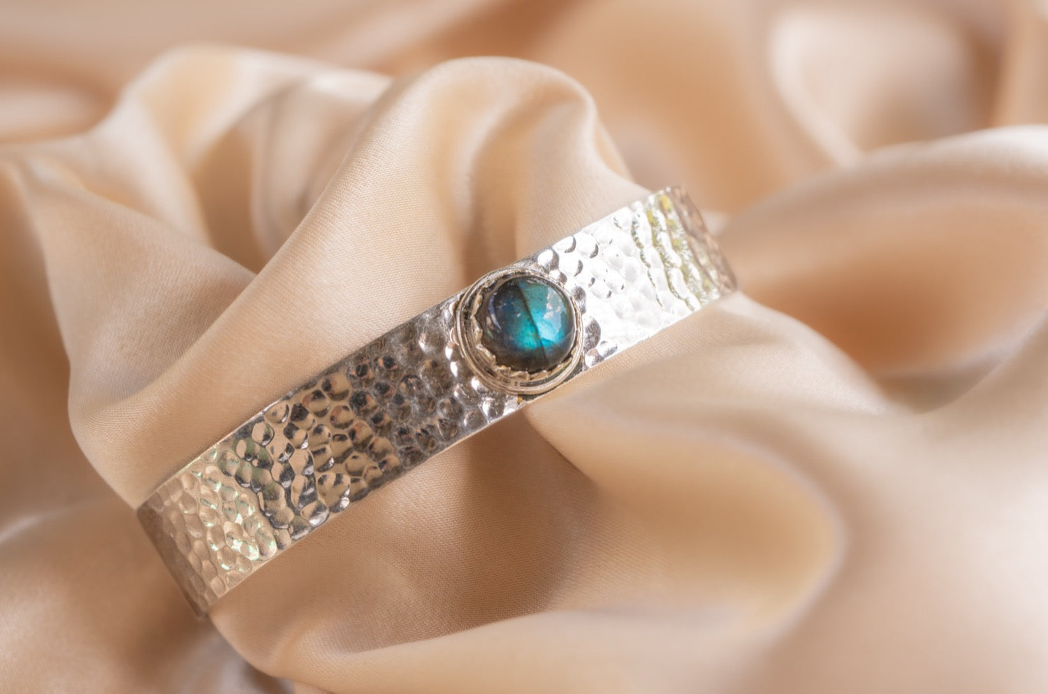 Hammered silver w blue gem handmade silver plated bracelet with labradorite stone — Land of Sundara