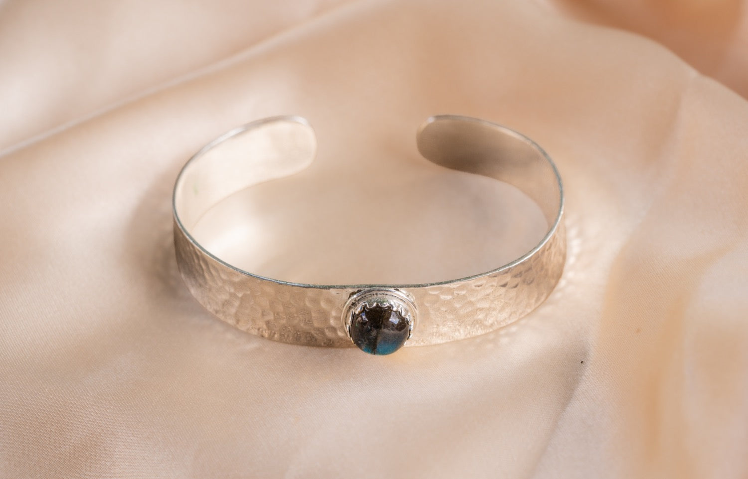 Hammered silver w blue gem handmade silver plated bracelet with labradorite stone — Land of Sundara
