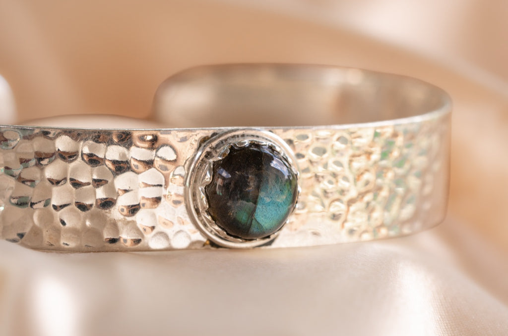 Hammered silver w blue gem handmade silver plated bracelet with labradorite stone — Land of Sundara