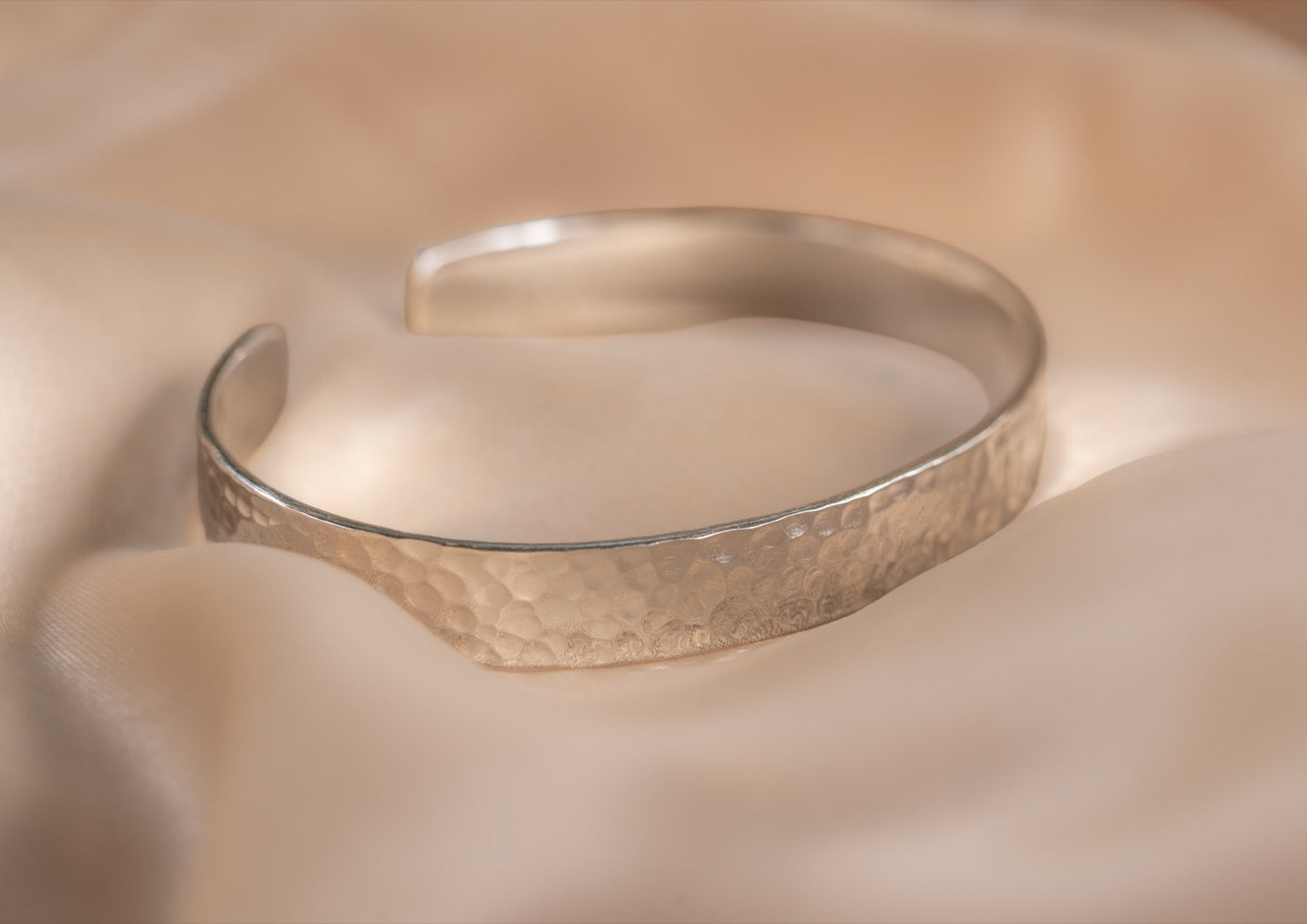 Hammered silver handmade silver plated bracelet in silver — Land of Sundara