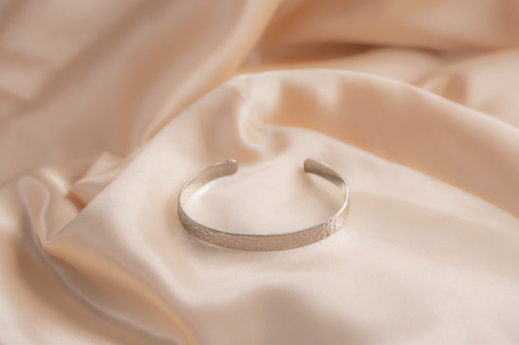 Hammered silver handmade silver plated bracelet in silver — Land of Sundara