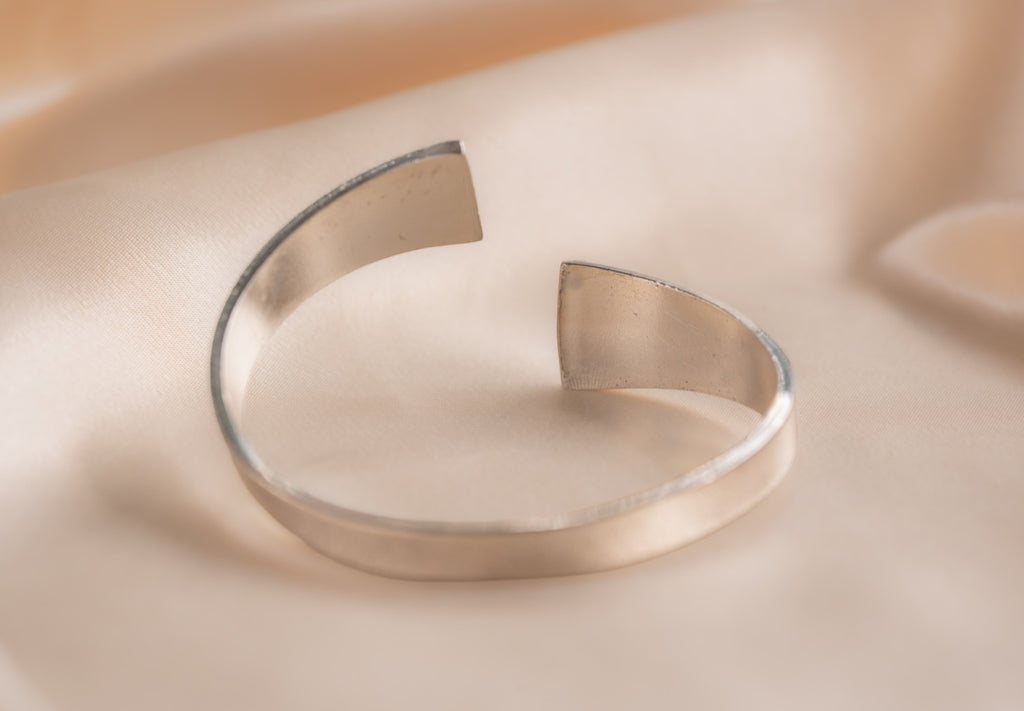Sona bracelet handmade silver plated bracelet in silver — Land of Sundara