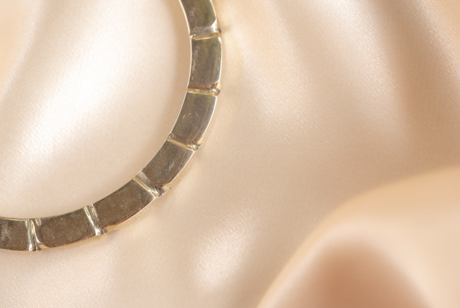 Sectioned braceletchunky handmade silver plated bracelet in silver — Land of Sundara